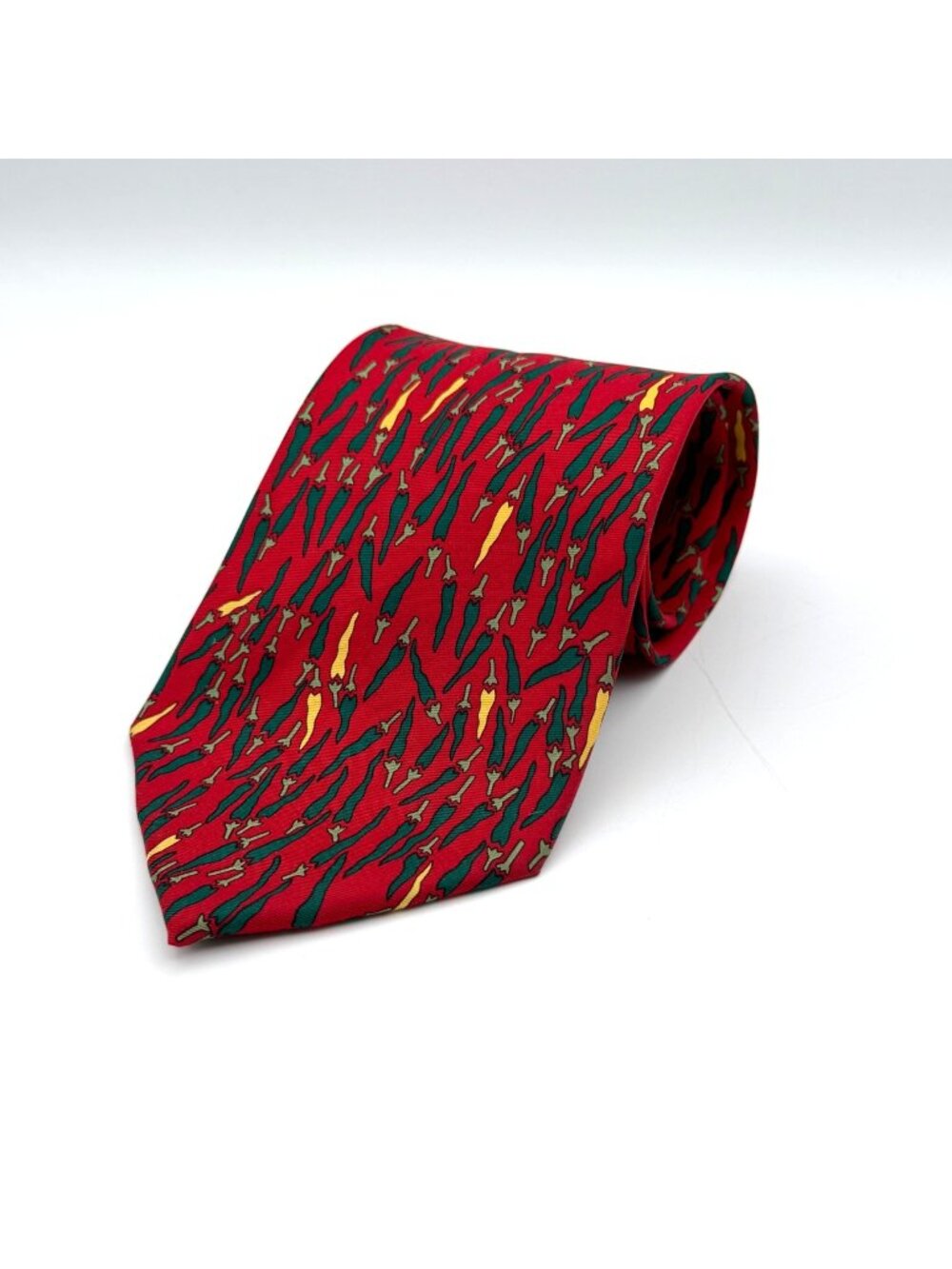 Vintage Museum of Fine Arts Boston Red Peppers 100% Silk Tie 59" x 4"